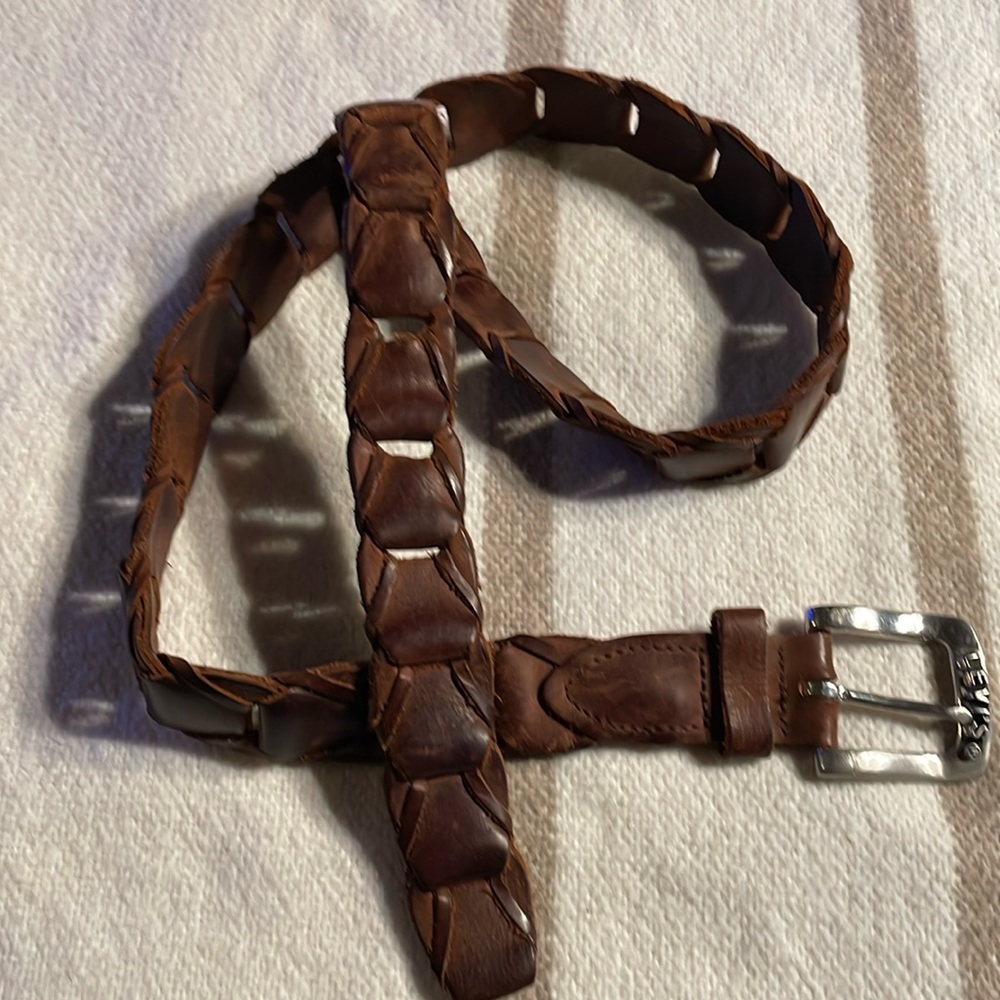 Levi’s men’s leather belt